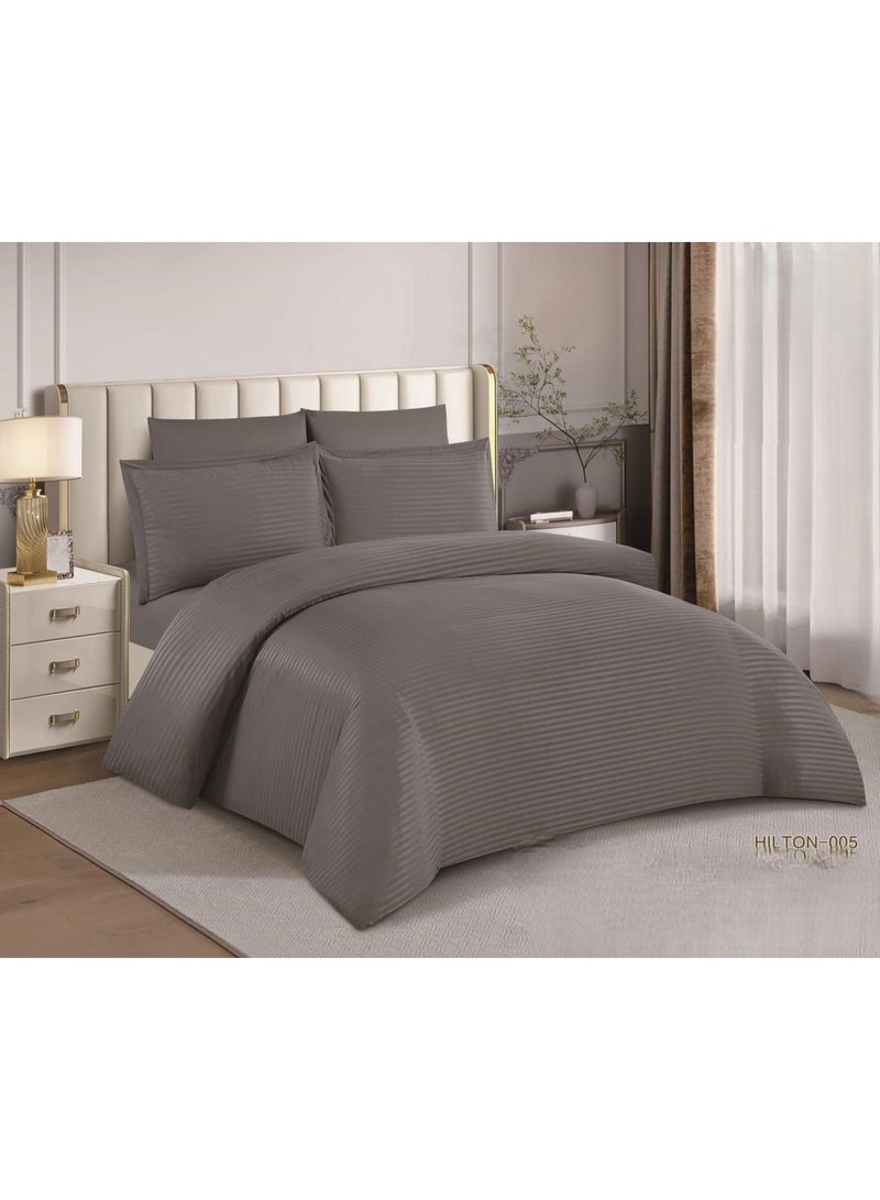 مفرش نفر ونفر ونص فندقي من المايكروفايبر لمن يبحث عن النعومه والراحه